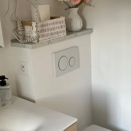 Classe 3 Etoiles Face A La De La Nartelle Daire