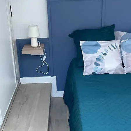 Classe 3 Etoiles Face A La De La Nartelle Apartment